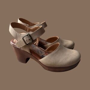 BOC by Born Womens Round Closed Toe Mary Jane Shoes sz9